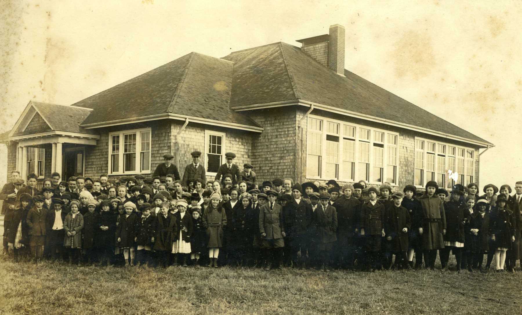 Milton-Earle-School-Main-Road