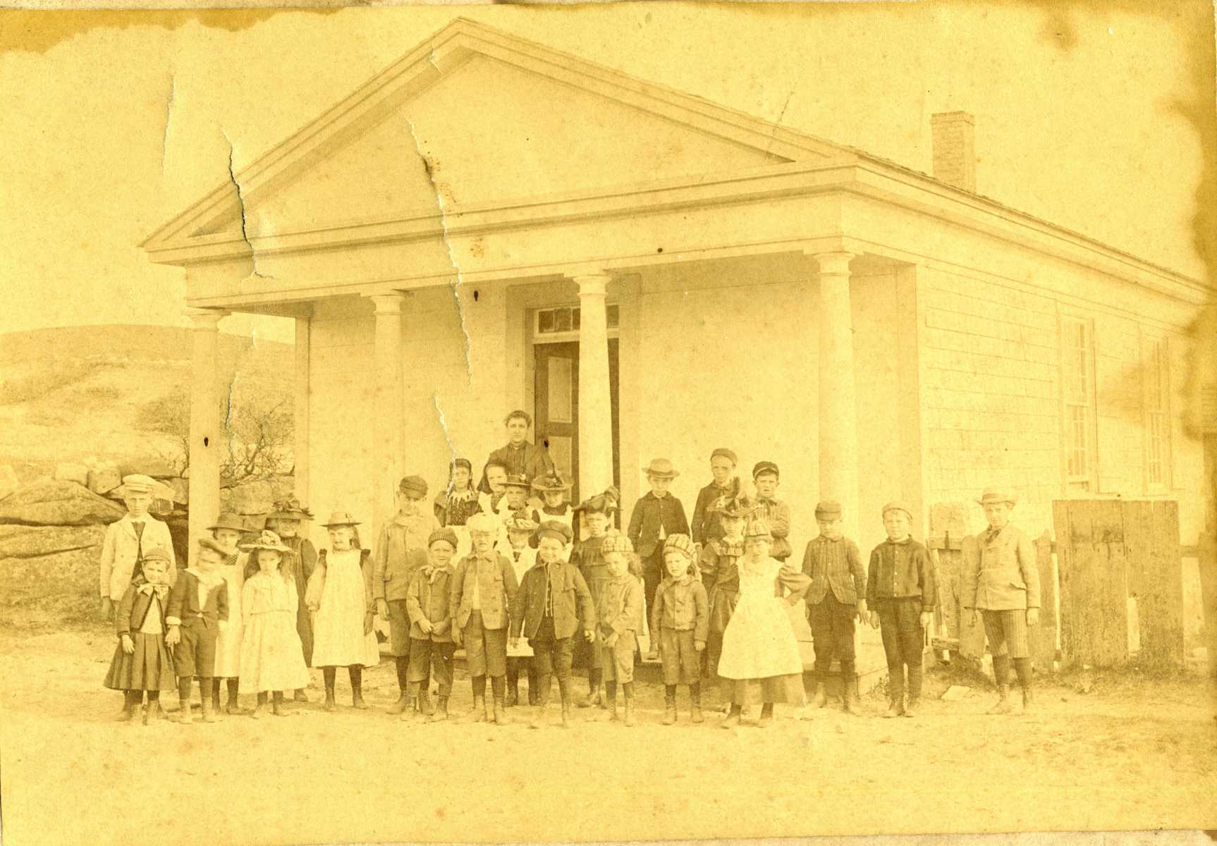 Wolf-Pit-School-District-18